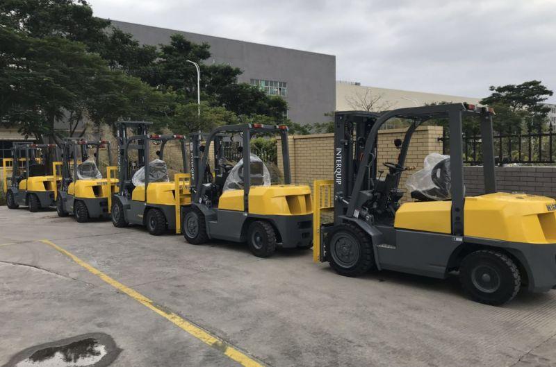 forklift with bale clamp